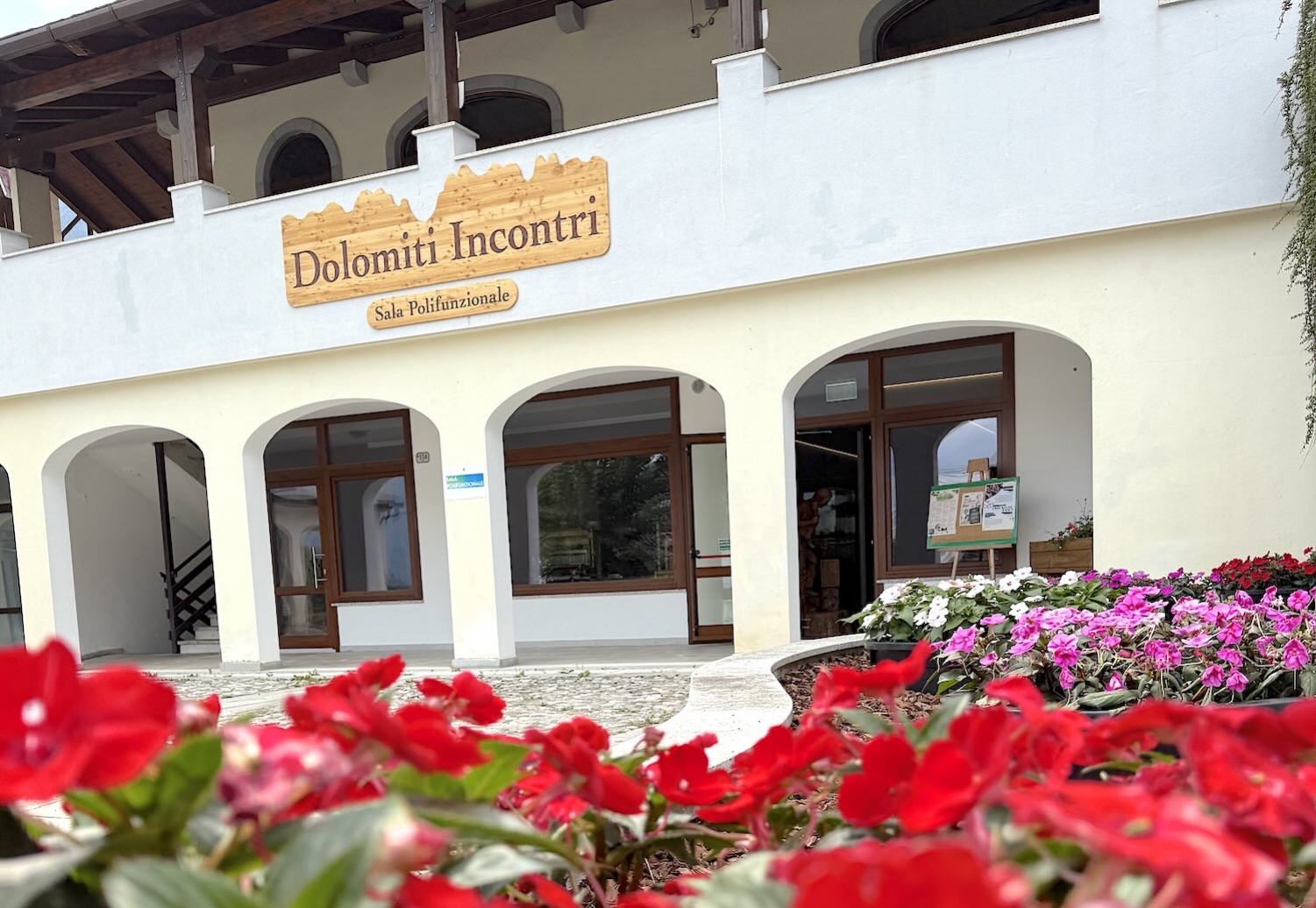 sala-dolomiti-incontri-fornidisopra